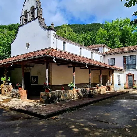 La Falguera Feriehus Pola de Lena